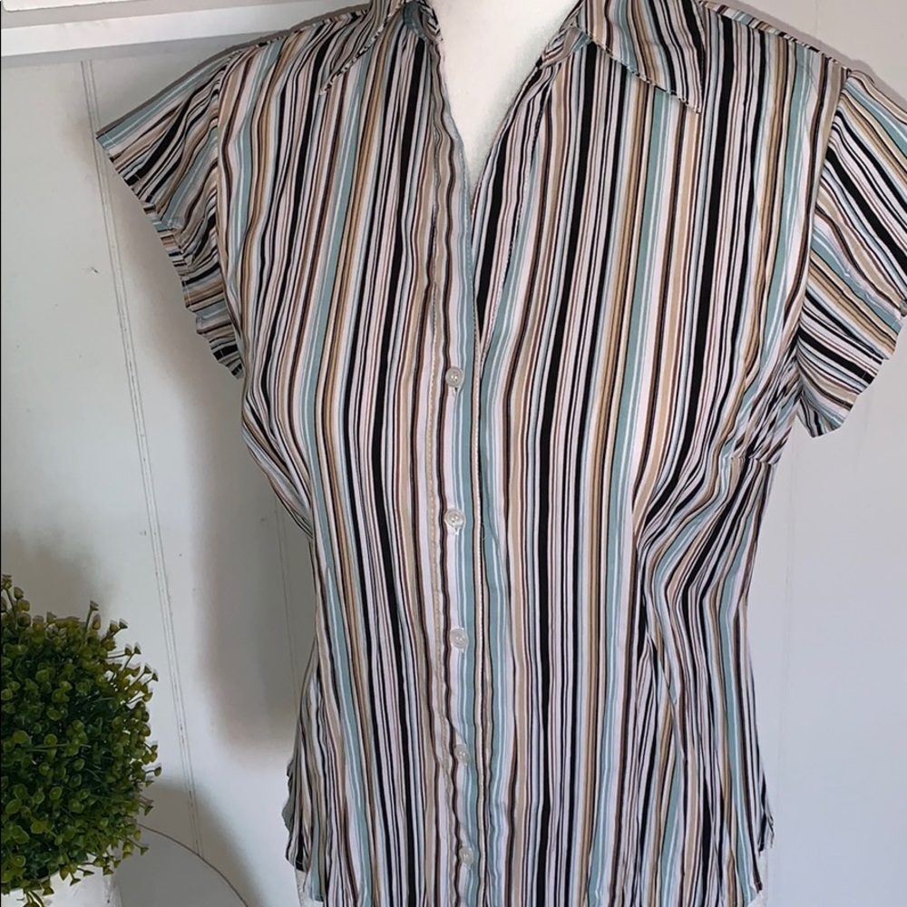 east 5th button down shirt 👚